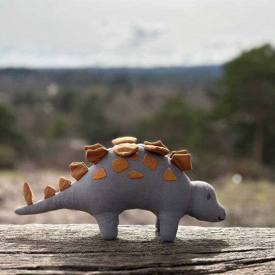 Steggy Linen Dinosaurier-Spielzeug für Kinder - nila kids
