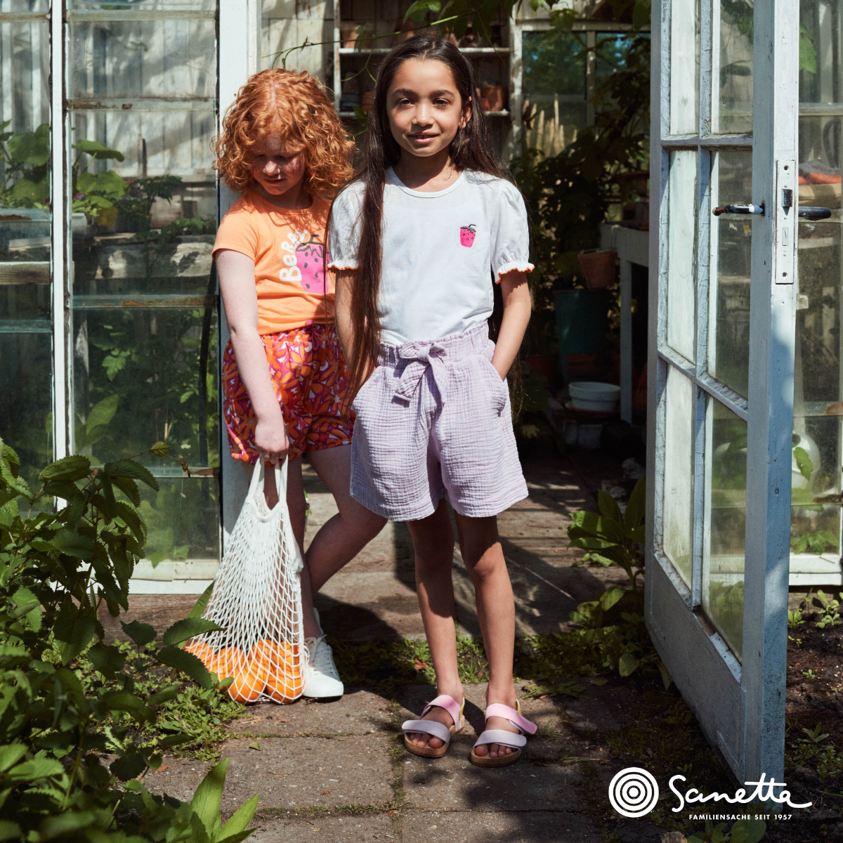 Hosen kurz Blumenprint - nila kids