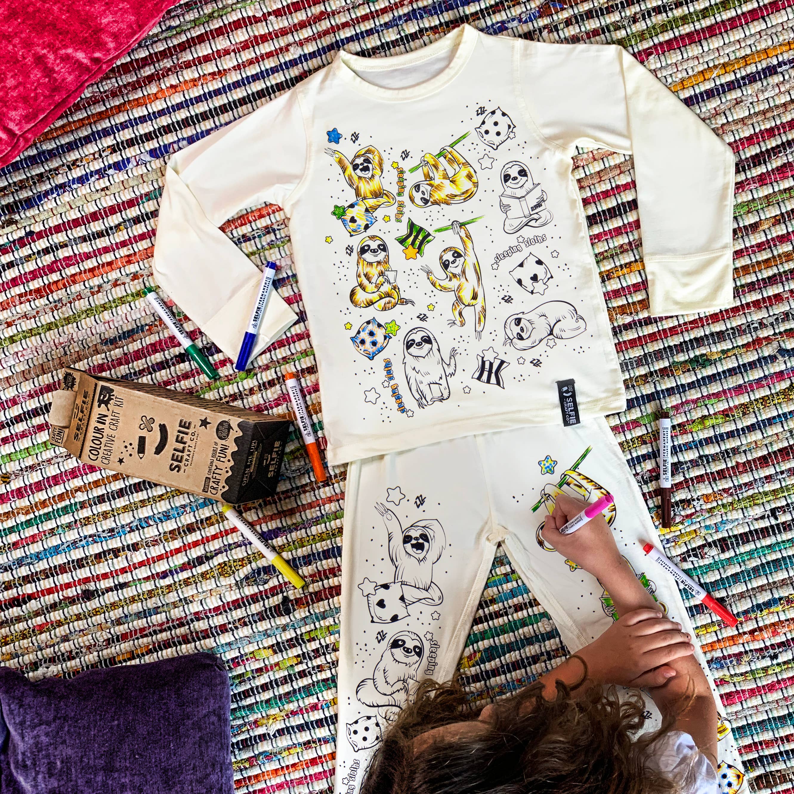 Schlafende Faultiere Pyjama zum ausmalen - nila kids