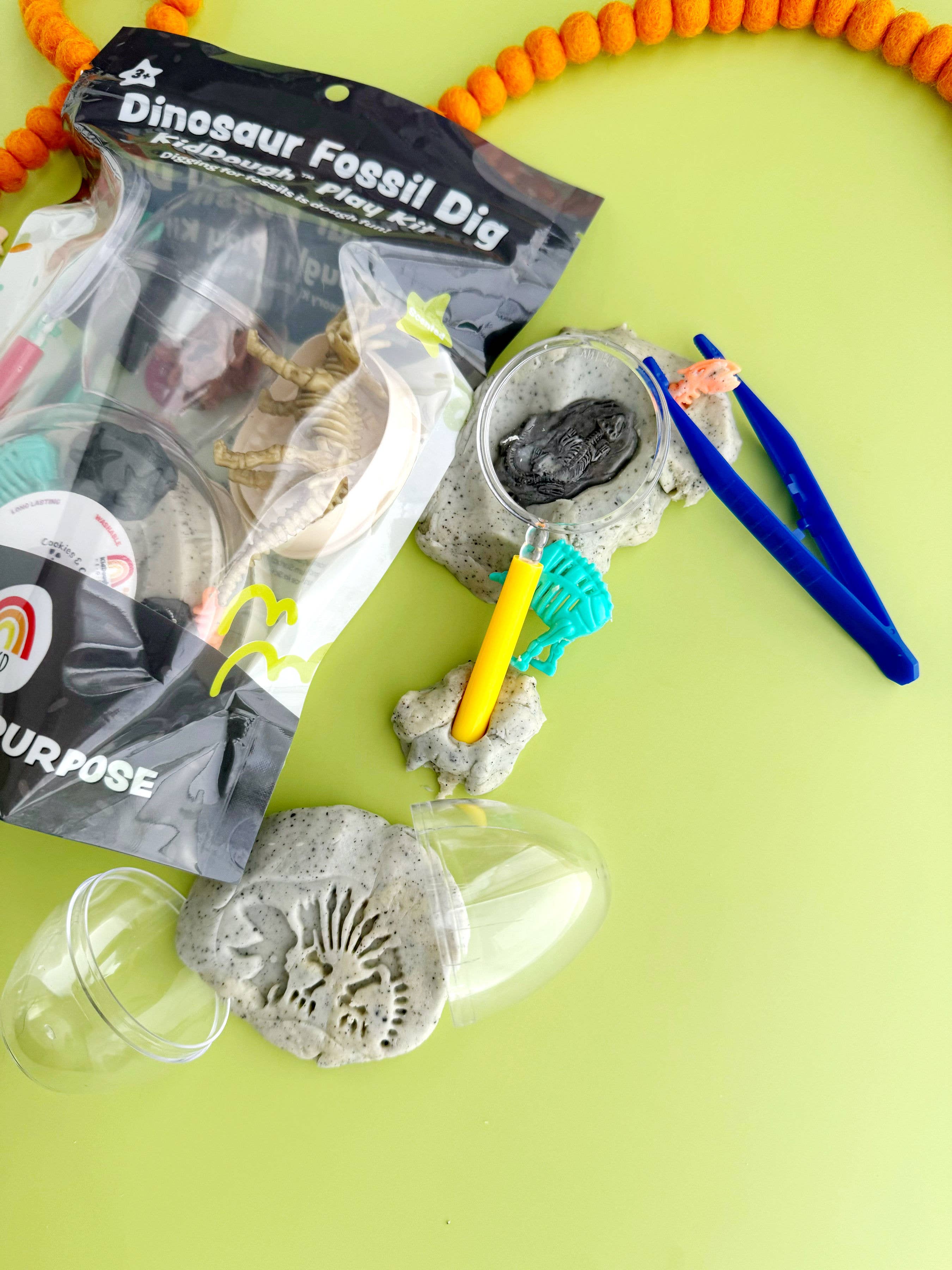 Dinosaurier-Fossilien-Ausgrabungsset mit KidDough - nila kids