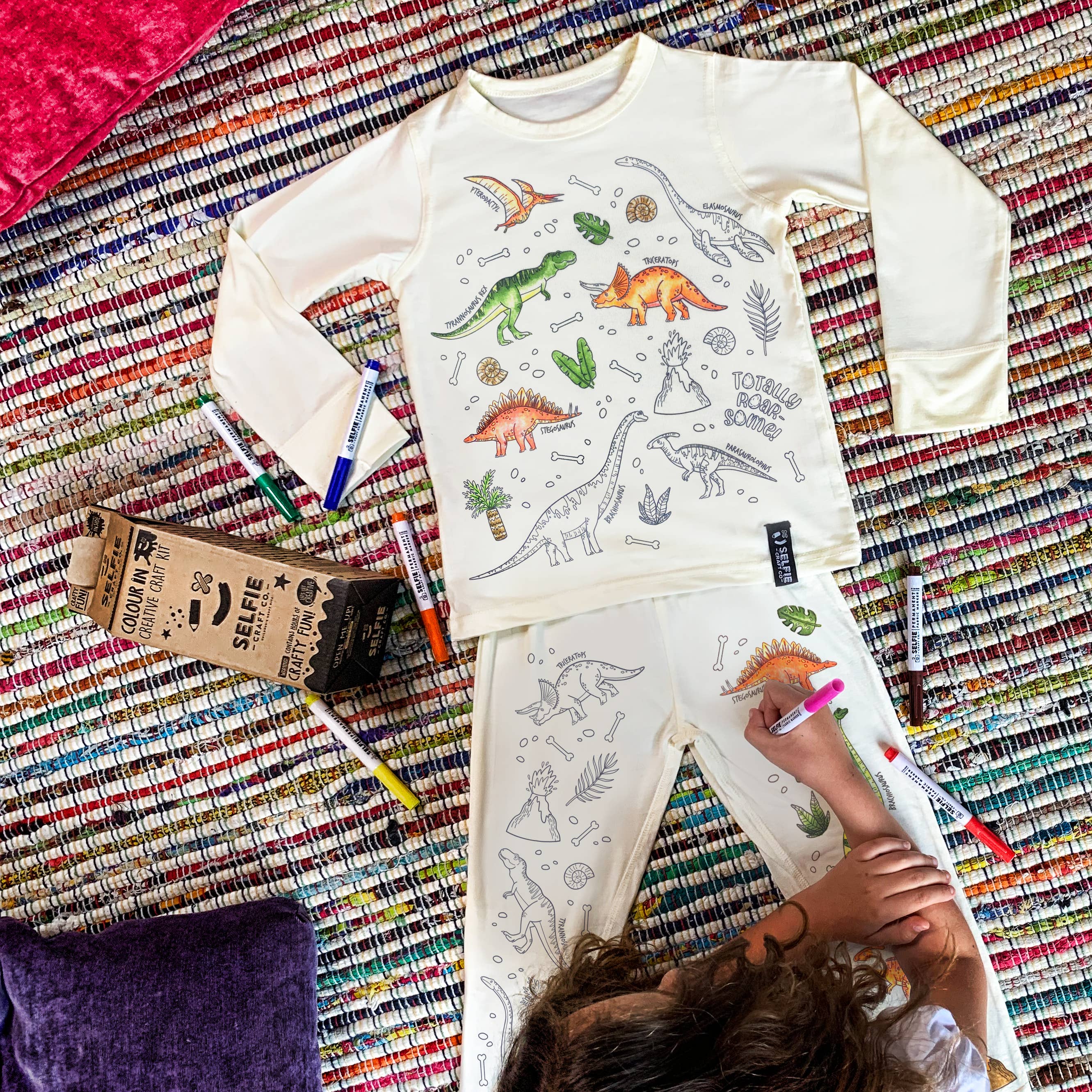 Dino Pyjama zum Ausmalen - nila kids