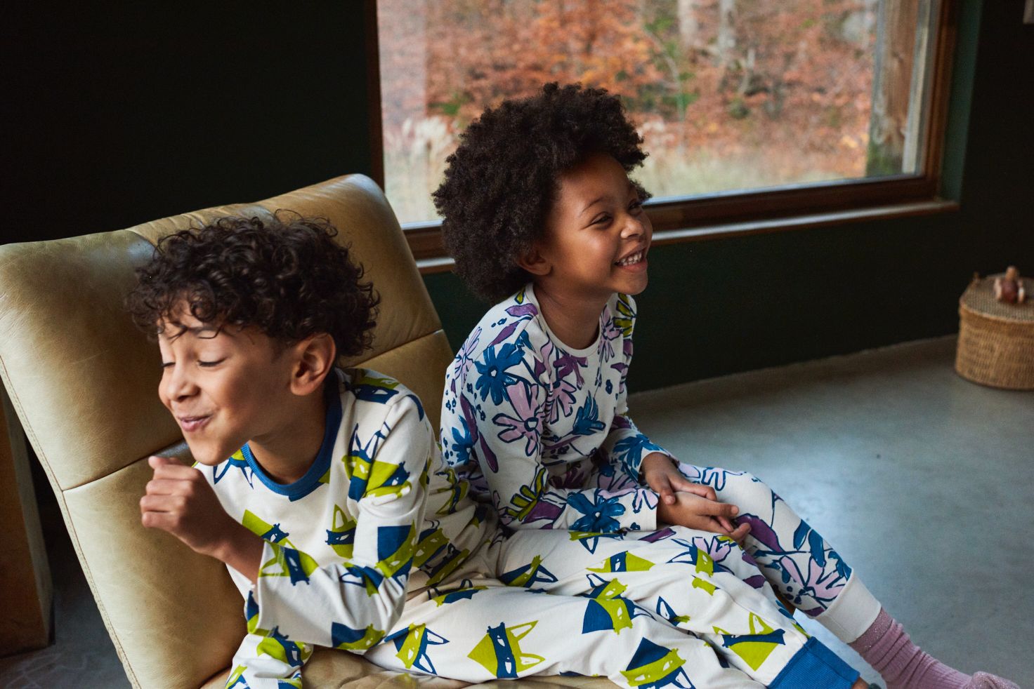 Sweatshirt Blumenmuster GOTS - nila kids